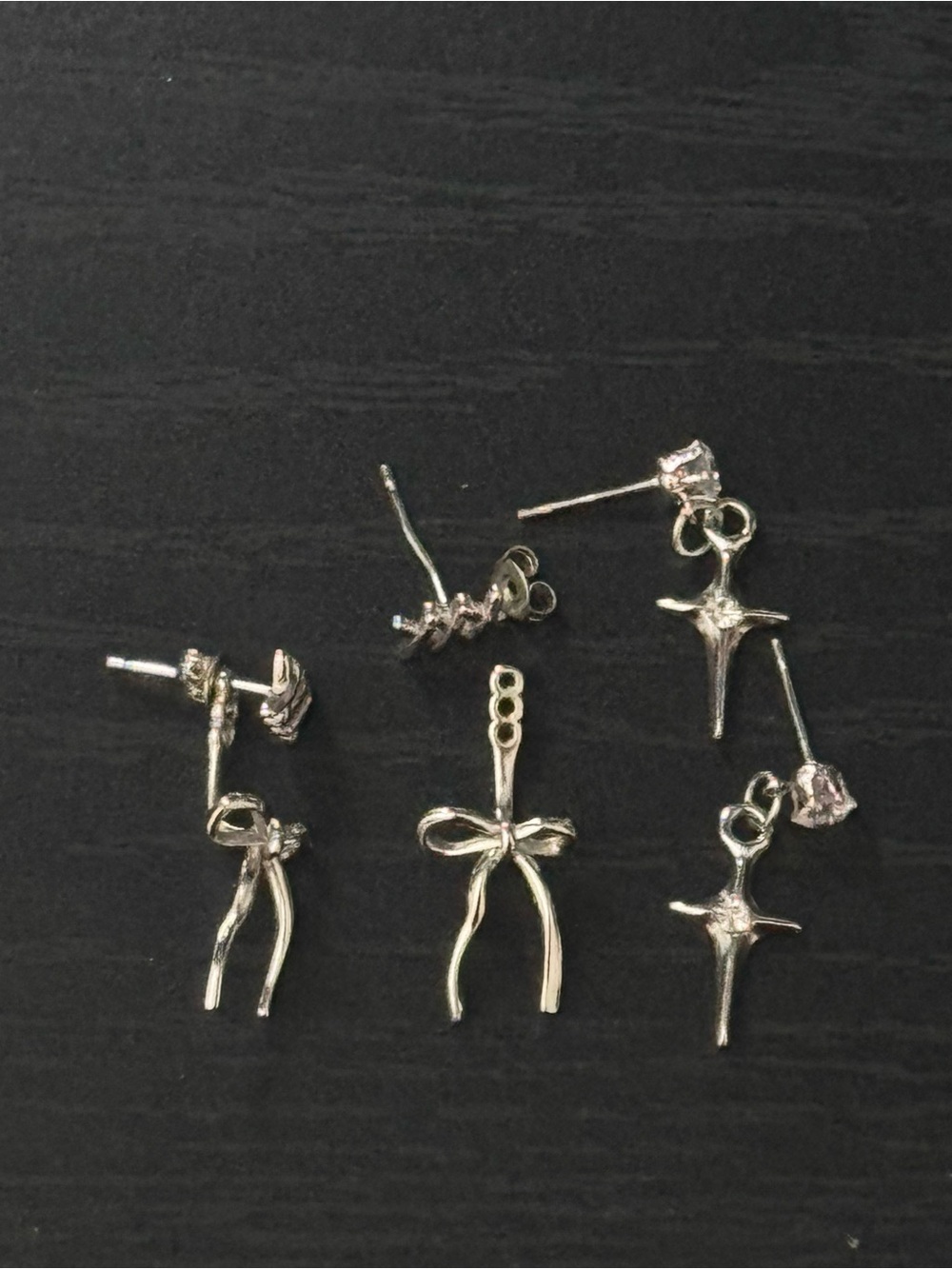 Bow earrings - Picture 2 of 2